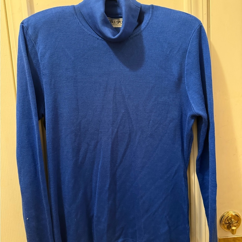 New Carlisle 100% Silk Turtleneck Sweater - Picture 6 of 9